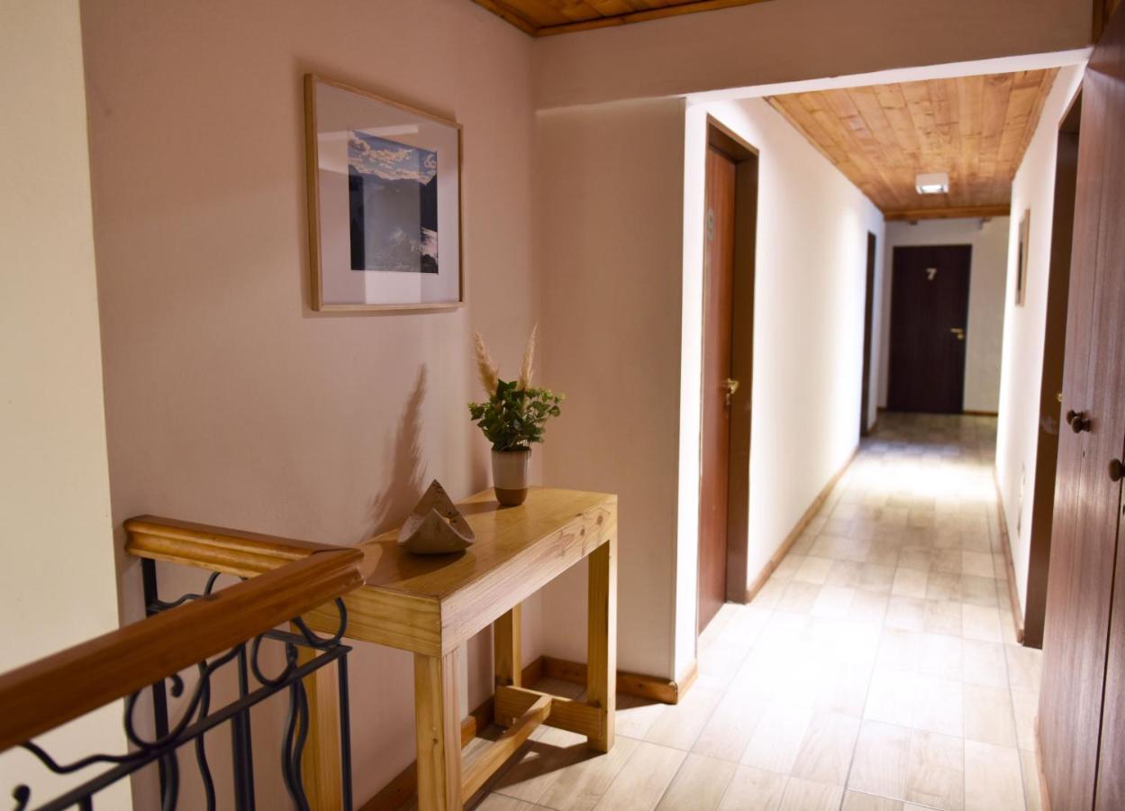 Latitud Cuarenta Inn *